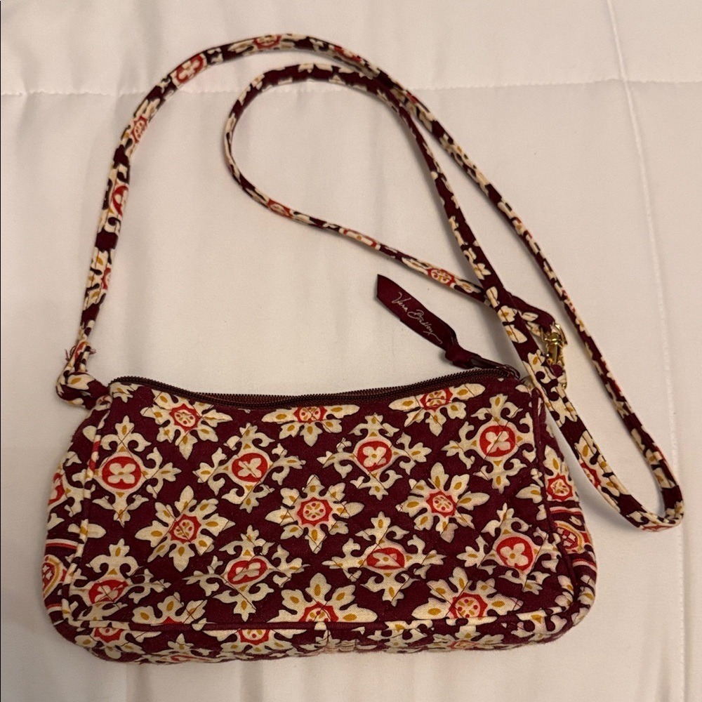 Vera Bradley Quilted Crossbody Maggie Medallion